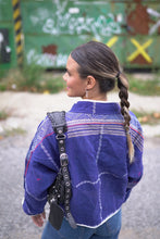 Lade das Bild in den Galerie-Viewer, Kurze Kantha-Jacke
