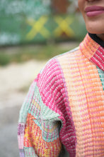 Lade das Bild in den Galerie-Viewer, Kurze Kantha-Jacke
