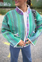 Lade das Bild in den Galerie-Viewer, Kurze Kantha-Jacke
