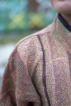 Lade das Bild in den Galerie-Viewer, Kurze Kantha-Jacke
