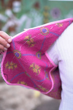 Načíst obrázek do prohlížeče Galerie, Vesta Kantha XS/M
