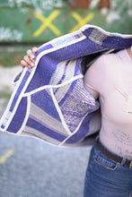 Lade das Bild in den Galerie-Viewer, Kurze Kantha-Jacke
