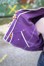 Lade das Bild in den Galerie-Viewer, Kurze Kantha-Jacke
