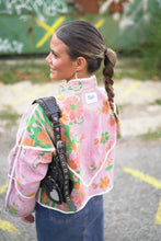Lade das Bild in den Galerie-Viewer, Kurze Kantha-Jacke

