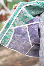 Lade das Bild in den Galerie-Viewer, Kurze Kantha-Jacke
