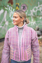 Lade das Bild in den Galerie-Viewer, Kurze Kantha-Jacke
