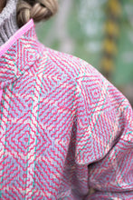 Lade das Bild in den Galerie-Viewer, Kurze Kantha-Jacke
