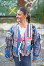 Lade das Bild in den Galerie-Viewer, Lange Kantha-Jacke
