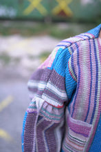 Lade das Bild in den Galerie-Viewer, Lange Kantha-Jacke
