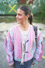 Lade das Bild in den Galerie-Viewer, Lange Kantha-Jacke
