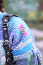 Lade das Bild in den Galerie-Viewer, Lange Kantha-Jacke
