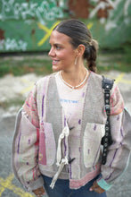 Lade das Bild in den Galerie-Viewer, Lange Kantha-Jacke
