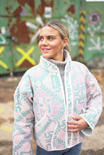 Načíst obrázek do prohlížeče Galerie, Bunda Kantha Short
