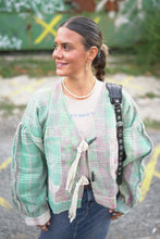 Lade das Bild in den Galerie-Viewer, Lange Kantha-Jacke

