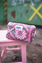 Načíst obrázek do prohlížeče Galerie, Taška Krishna kantha
