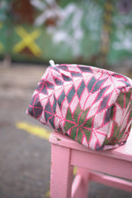 Načíst obrázek do prohlížeče Galerie, Taška Krishna kantha
