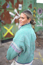 Načíst obrázek do prohlížeče Galerie, Bunda Kantha Short
