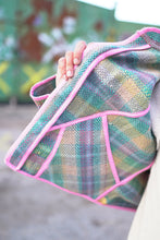 Načíst obrázek do prohlížeče Galerie, Bunda Kantha Short
