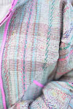 Načíst obrázek do prohlížeče Galerie, Bunda Kantha Short
