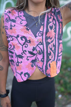 Load image into Gallery viewer, Kantha Nouba vest

