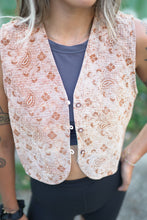 Load image into Gallery viewer, Kantha Nouba vest
