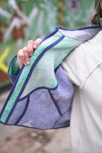 Načíst obrázek do prohlížeče Galerie, Bunda Kantha Short
