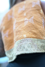 Load image into Gallery viewer, Kantha Nouba vest
