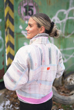 Načíst obrázek do prohlížeče Galerie, Bunda Kantha Short
