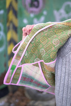 Načíst obrázek do prohlížeče Galerie, Bunda Kantha Short
