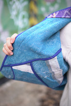 Načíst obrázek do prohlížeče Galerie, Bunda Kantha Short
