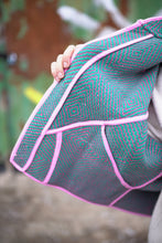 Načíst obrázek do prohlížeče Galerie, Bunda Kantha Short
