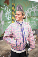 Načíst obrázek do prohlížeče Galerie, Bunda Kantha Short
