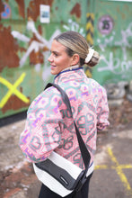 Načíst obrázek do prohlížeče Galerie, Bunda Kantha Short
