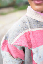 Lade das Bild in den Galerie-Viewer, Kurze Kantha-Jacke
