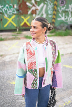 Lade das Bild in den Galerie-Viewer, Kurze Kantha-Jacke
