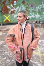 Načíst obrázek do prohlížeče Galerie, Bunda Kantha Long
