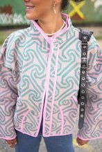 Lade das Bild in den Galerie-Viewer, Kurze Kantha-Jacke
