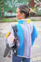 Lade das Bild in den Galerie-Viewer, Kurze Kantha-Jacke

