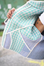 Lade das Bild in den Galerie-Viewer, Kurze Kantha-Jacke
