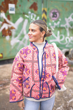 Načíst obrázek do prohlížeče Galerie, Bunda Kantha Short
