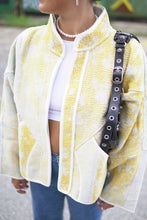 Lade das Bild in den Galerie-Viewer, Kurze Kantha-Jacke
