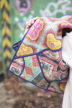 Načíst obrázek do prohlížeče Galerie, Bunda Kantha Short
