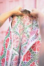 Načíst obrázek do prohlížeče Galerie, Bunda Kantha Short
