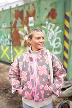 Načíst obrázek do prohlížeče Galerie, Bunda Kantha Short
