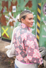 Načíst obrázek do prohlížeče Galerie, Bunda Kantha Short
