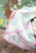 Načíst obrázek do prohlížeče Galerie, Bunda Kantha Short
