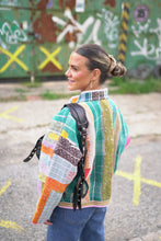 Lade das Bild in den Galerie-Viewer, Kurze Kantha-Jacke
