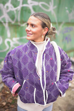 Načíst obrázek do prohlížeče Galerie, Bunda Kantha Short
