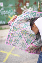 Lade das Bild in den Galerie-Viewer, Kurze Kantha-Jacke
