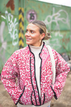 Načíst obrázek do prohlížeče Galerie, Bunda Kantha Short
